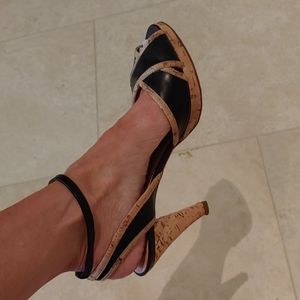Black Leather/Cork CoSTUME NATIONAL Peep-toe Heels